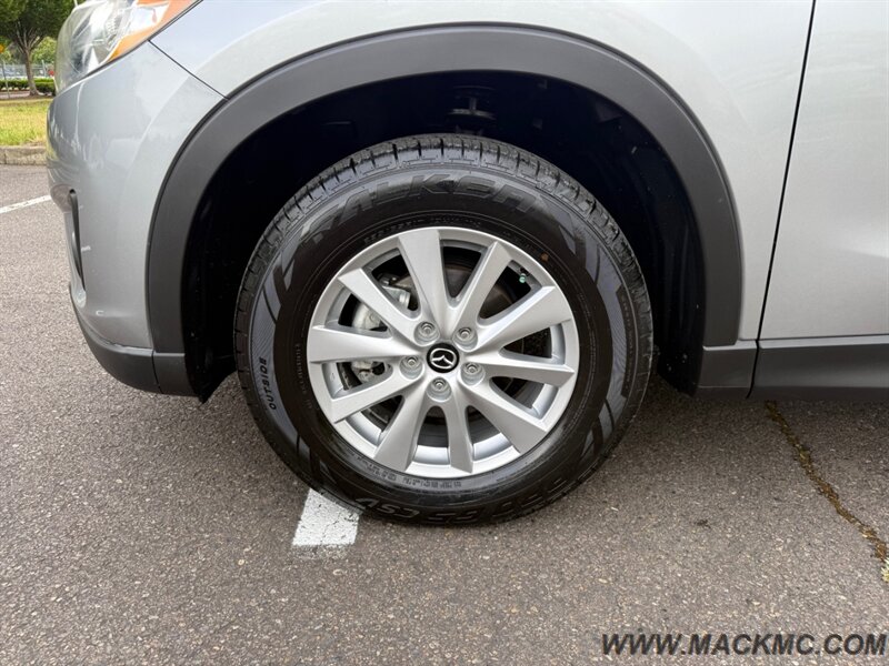 2015 Mazda CX-5 Touring AWD Back Up Camry 2-Owners - Photo 10 - Hillsboro, OR 97123