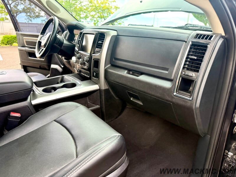 2015 RAM 1500 Sport Crew Cab Loaded Leather Lifted 4x4  
