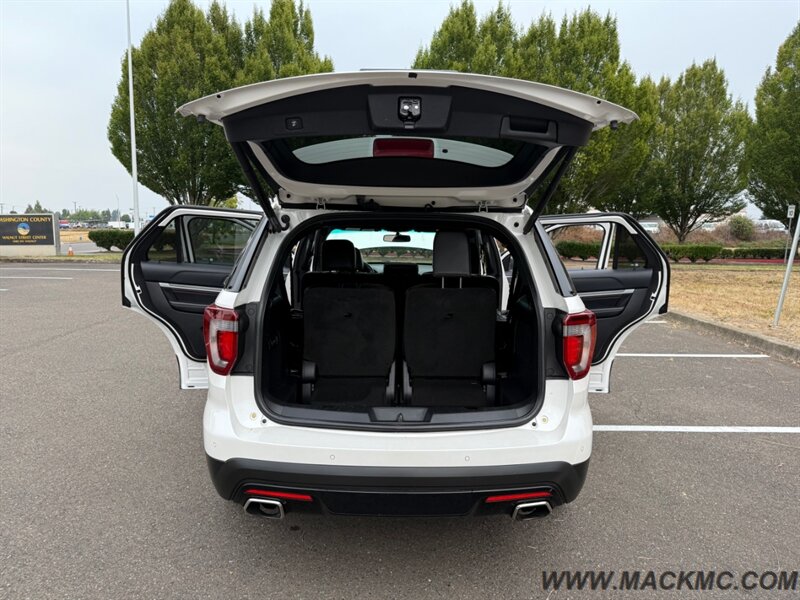 2016 Ford Explorer Sport AWD 3RD Row Seating Low Miles - Photo 35 - Hillsboro, OR 97123