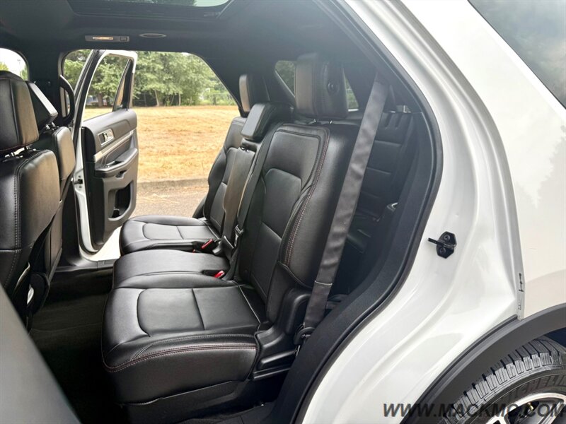 2016 Ford Explorer Sport AWD 3RD Row Seating Low Miles - Photo 21 - Hillsboro, OR 97123
