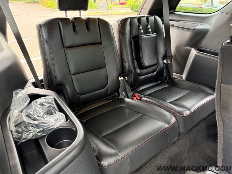 2016 Ford Explorer Sport AWD 3RD Row Seating Low Miles - Photo 23 - Hillsboro, OR 97123