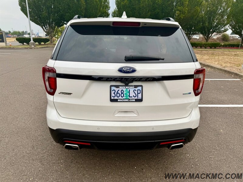 2016 Ford Explorer Sport AWD 3RD Row Seating Low Miles - Photo 7 - Hillsboro, OR 97123