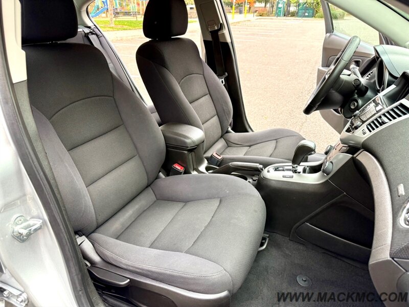 2013 Chevrolet Cruze LT Fleet   - Photo 16 - Hillsboro, OR 97123