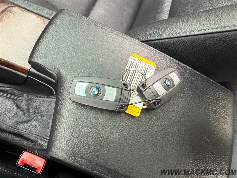 2009 BMW 328i e90 69K Low Miles - Photo 19 - Hillsboro, OR 97123
