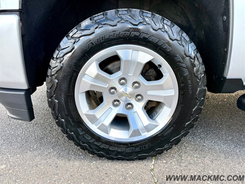 2017 Chevrolet Silverado 1500 LT Z71 Crew Cab  4x4 Leather   - Photo 4 - Hillsboro, OR 97123