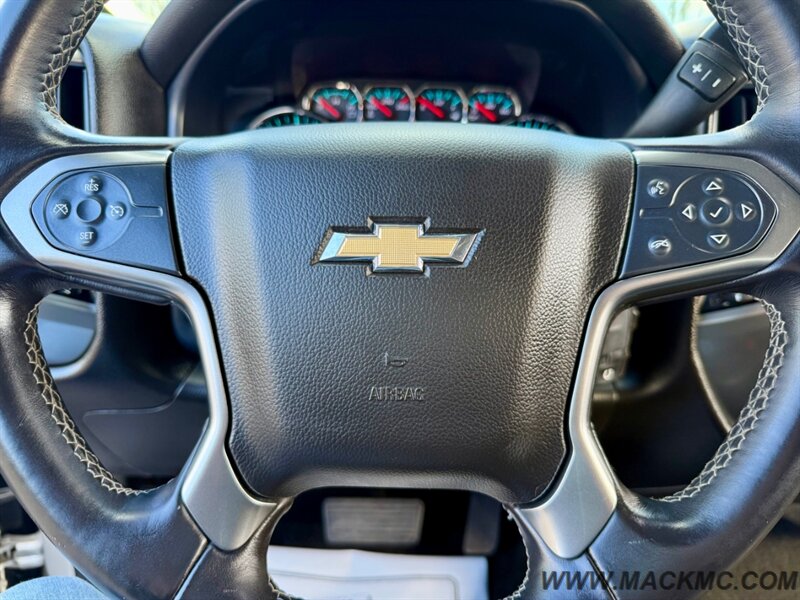 2017 Chevrolet Silverado 1500 LT Z71 Crew Cab  4x4 Leather   - Photo 13 - Hillsboro, OR 97123