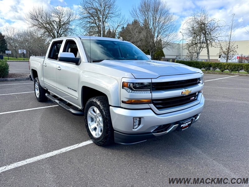 2017 Chevrolet Silverado 1500 LT Z71 Crew Cab  4x4 Leather   - Photo 6 - Hillsboro, OR 97123