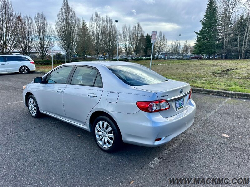 2012 Toyota Corolla LE   - Photo 8 - Hillsboro, OR 97123