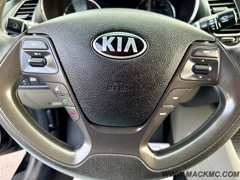 2015 Kia Forte LX 77K Low Miles Automatic 35-MPG - Photo 12 - Hillsboro, OR 97123