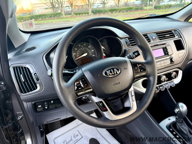 2015 Kia Rio EX 1-Owner Great Commuter 37-MPG   - Photo 10 - Hillsboro, OR 97123