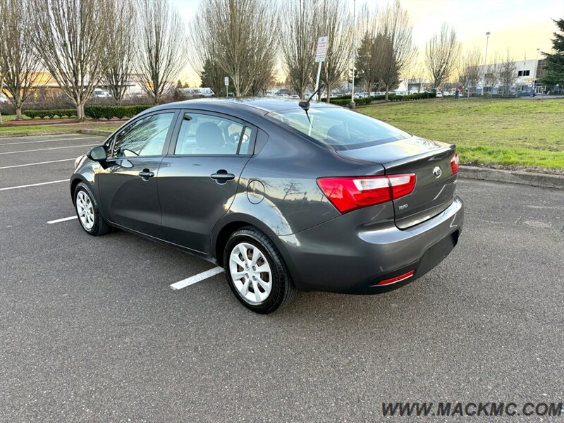 2015 Kia Rio EX 1-Owner Great Commuter 37-MPG   - Photo 9 - Hillsboro, OR 97123
