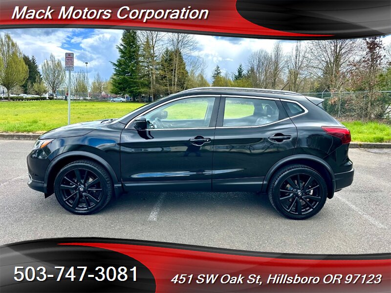 2017 Nissan Rogue Sport SL   - Photo 1 - Hillsboro, OR 97123