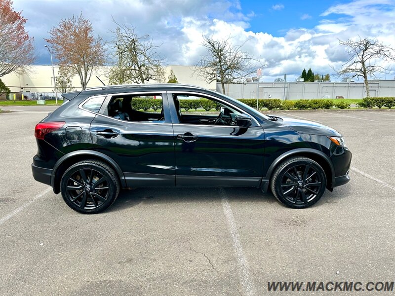 2017 Nissan Rogue Sport SL   - Photo 7 - Hillsboro, OR 97123