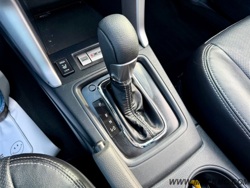 2016 Subaru Forester 2.5i Touring Pano Roof Leather Heated Seats Navi - Photo 20 - Hillsboro, OR 97123