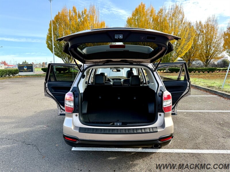 2016 Subaru Forester 2.5i Touring Pano Roof Leather Heated Seats Navi - Photo 32 - Hillsboro, OR 97123