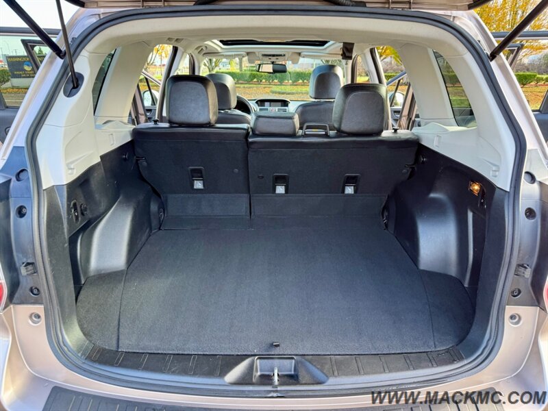 2016 Subaru Forester 2.5i Touring Pano Roof Leather Heated Seats Navi - Photo 23 - Hillsboro, OR 97123