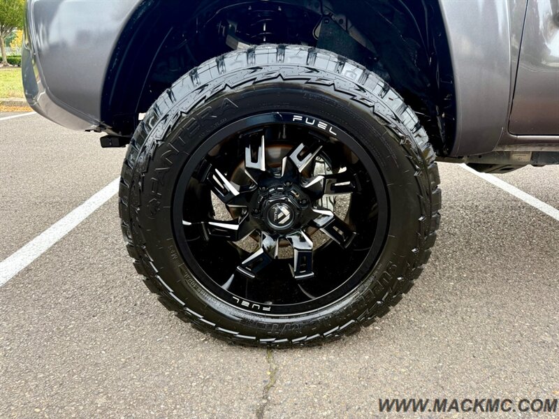 2013 Toyota Tacoma SR5 Crew Cab RC Lift 20's New MT Tires 4x4 - Photo 4 - Hillsboro, OR 97123