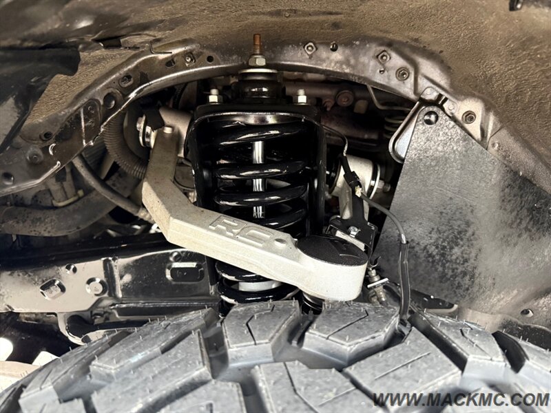 2013 Toyota Tacoma SR5 Crew Cab RC Lift 20's New MT Tires 4x4 - Photo 23 - Hillsboro, OR 97123