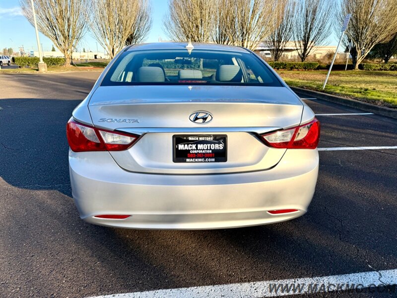 2011 Hyundai SONATA GLS   - Photo 10 - Hillsboro, OR 97123