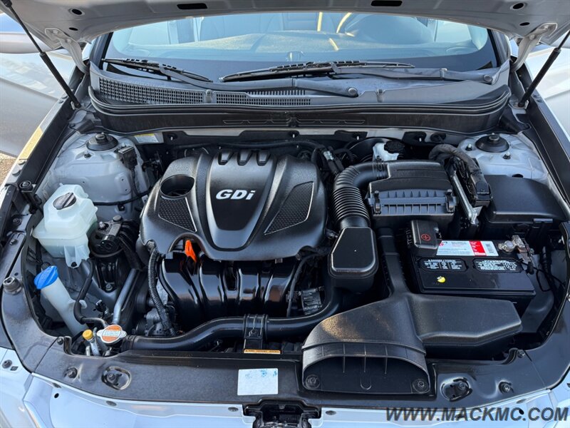 2011 Hyundai SONATA GLS   - Photo 14 - Hillsboro, OR 97123