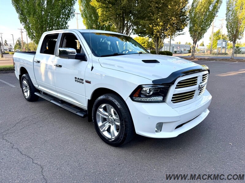 2017 RAM 1500 Sport Crew Cab 4X4 Leather Nav Tow PKG - Photo 5 - Hillsboro, OR 97123