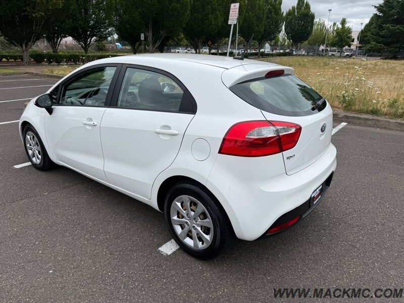 2014 Kia Rio 5-Door LX 1-Owner 78K Low Miles - Photo 10 - Hillsboro, OR 97123