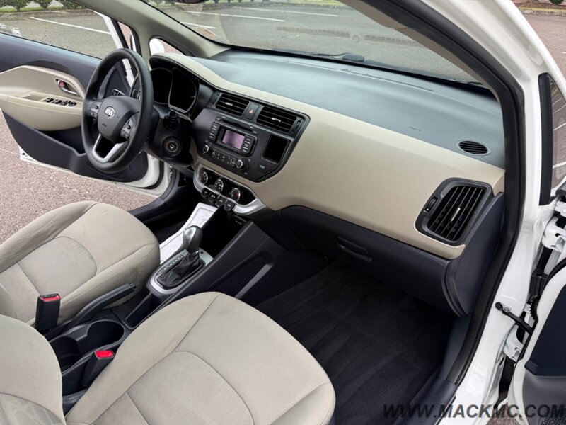2014 Kia Rio 5-Door LX 1-Owner 78K Low Miles - Photo 2 - Hillsboro, OR 97123