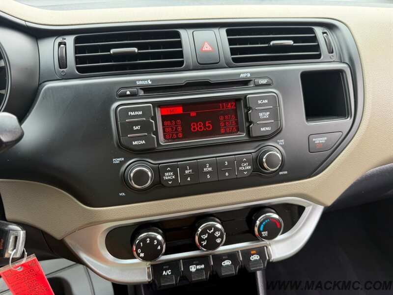 2014 Kia Rio 5-Door LX 1-Owner 78K Low Miles - Photo 15 - Hillsboro, OR 97123