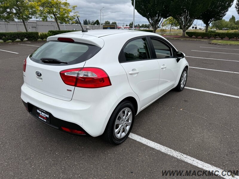 2014 Kia Rio 5-Door LX 1-Owner 78K Low Miles - Photo 8 - Hillsboro, OR 97123