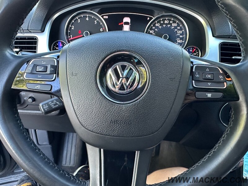 2011 Volkswagen Touareg VR6 Lux - Photo 13 - Hillsboro, OR 97123