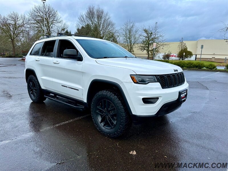 2017 Jeep Grand Cherokee Limited Lifted Low Miles AWD 4X4   - Photo 4 - Hillsboro, OR 97123