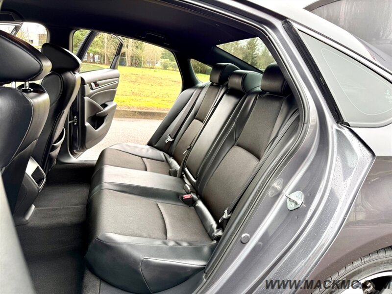 2018 Honda Accord Sport New Tires Back Up Camera 35-MPG   - Photo 13 - Hillsboro, OR 97123