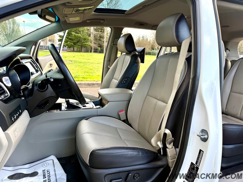 2020 Kia Sedona EX Fully Loaded Power Doors DVD 76K Miles - Photo 19 - Hillsboro, OR 97123