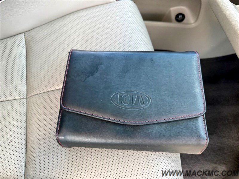 2020 Kia Sedona EX Fully Loaded Power Doors DVD 76K Miles - Photo 33 - Hillsboro, OR 97123