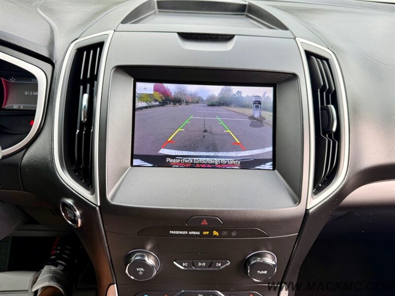 2020 Ford Edge SEL Loaded Leather Back Up Camera - Photo 16 - Hillsboro, OR 97123