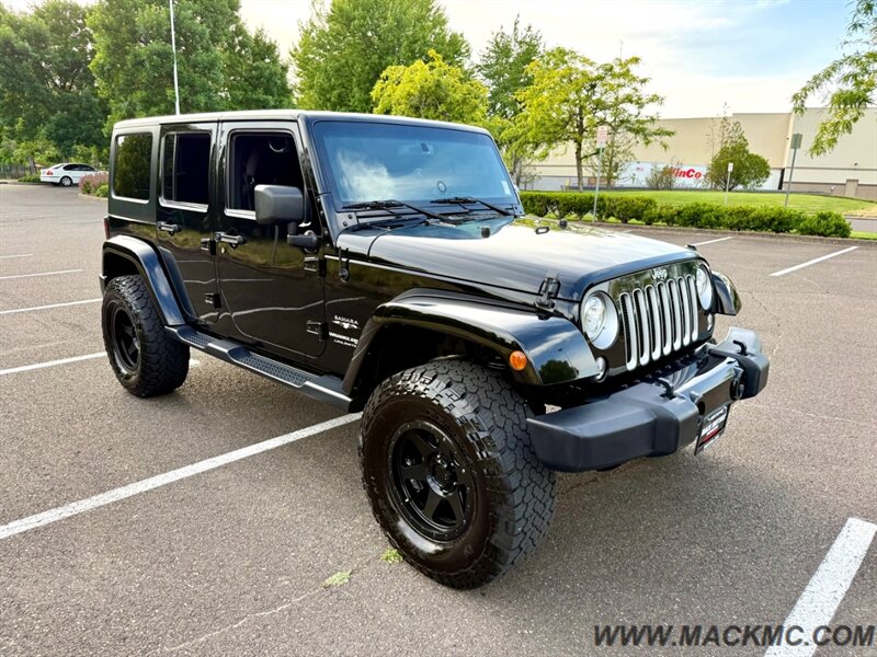 2018 Jeep Wrangler JK Unlimited Sahara triple Black Premium Wheels Hardtop   - Photo 6 - Hillsboro, OR 97123