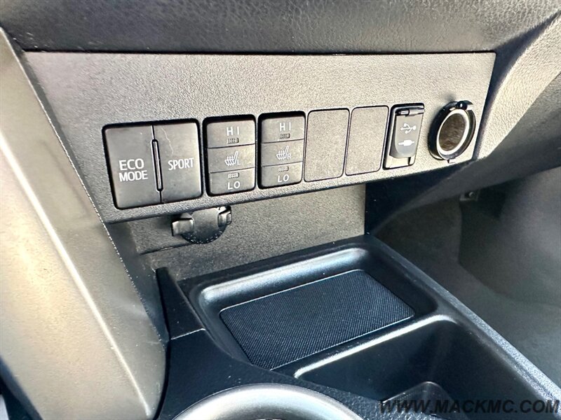 2013 Toyota RAV4 Limited AWD Leather Back Up Camera - Photo 16 - Hillsboro, OR 97123
