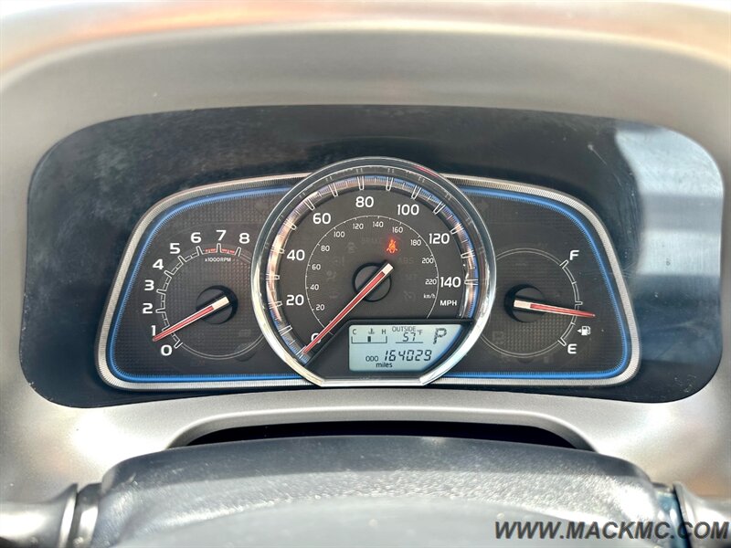 2013 Toyota RAV4 Limited AWD Leather Back Up Camera - Photo 13 - Hillsboro, OR 97123