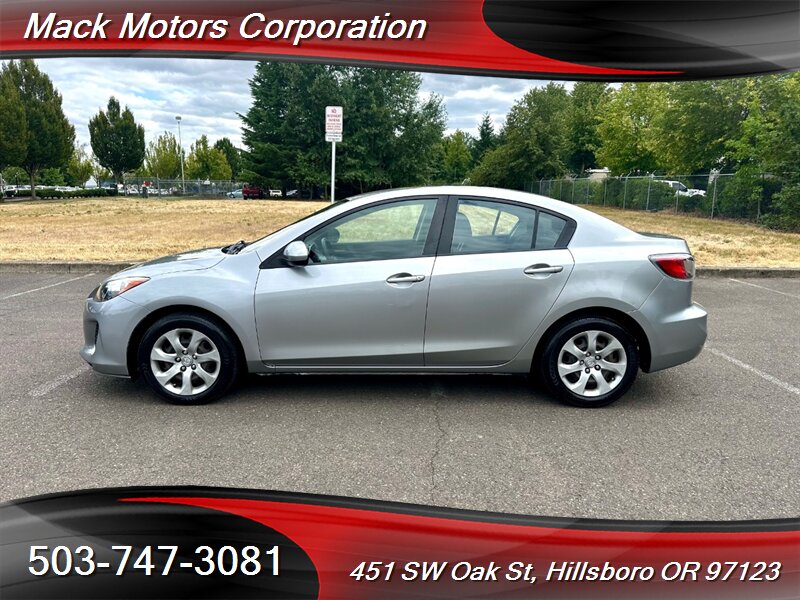 2013 Mazda Mazda3 i Sport   - Photo 1 - Hillsboro, OR 97123