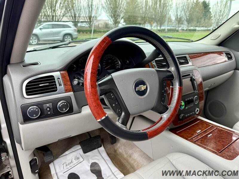 2007 Chevrolet Tahoe LTZ Loaded DVD 3RD Row 4x4   - Photo 11 - Hillsboro, OR 97123