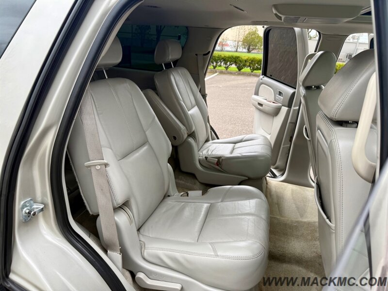 2007 Chevrolet Tahoe LTZ Loaded DVD 3RD Row 4x4   - Photo 18 - Hillsboro, OR 97123