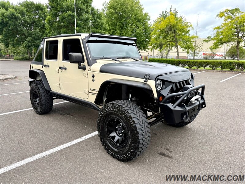 2011 Jeep Wrangler Sport Unlimited Lifted 35s MTs Light Bar Winch   - Photo 7 - Hillsboro, OR 97123