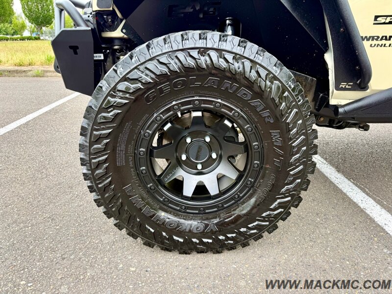 2011 Jeep Wrangler Sport Unlimited Lifted 35s MTs Light Bar Winch   - Photo 4 - Hillsboro, OR 97123