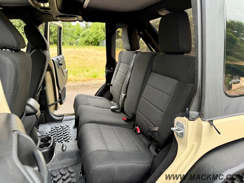 2011 Jeep Wrangler Sport Unlimited Lifted 35s MTs Light Bar Winch   - Photo 17 - Hillsboro, OR 97123