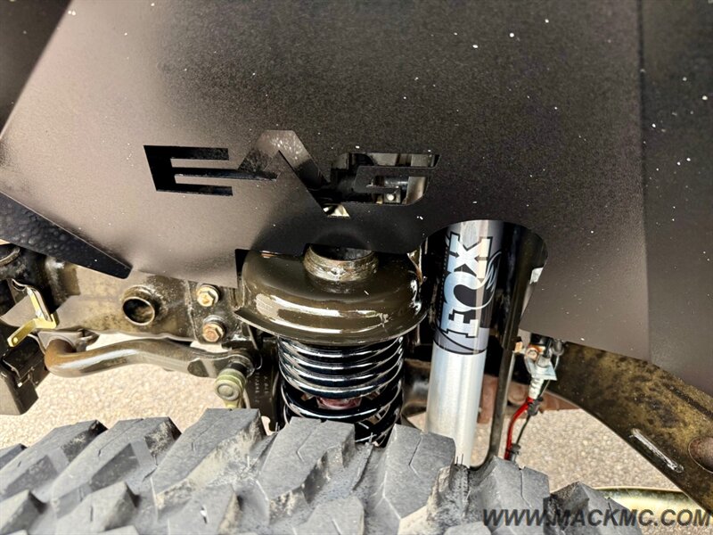 2011 Jeep Wrangler Sport Unlimited Lifted 35s MTs Light Bar Winch   - Photo 5 - Hillsboro, OR 97123