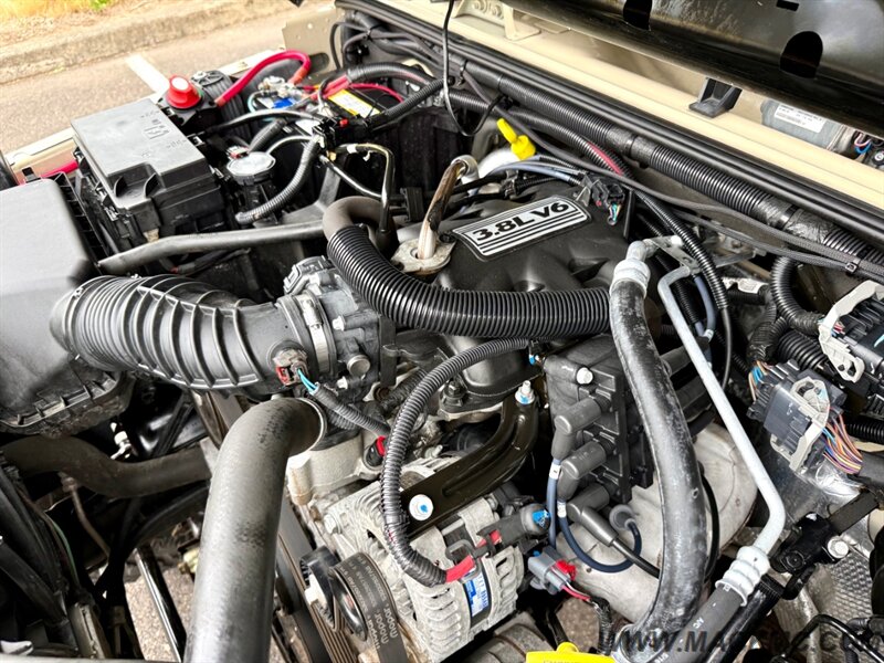 2011 Jeep Wrangler Sport Unlimited Lifted 35s MTs Light Bar Winch   - Photo 21 - Hillsboro, OR 97123