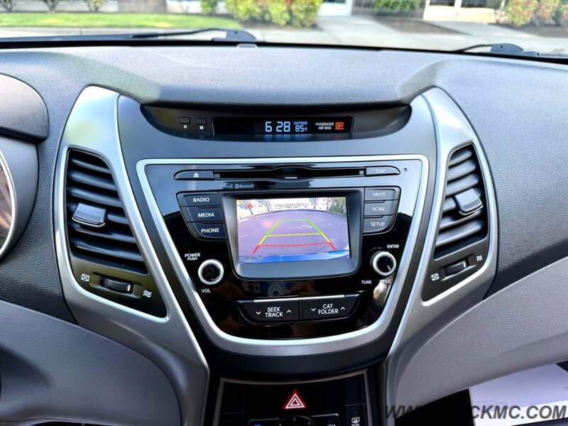 2016 Hyundai ELANTRA SE 45k low Miles 1-Owner 38-MPG - Photo 17 - Hillsboro, OR 97123