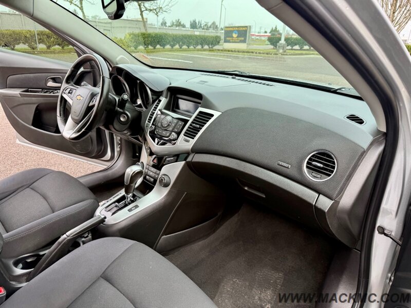 2014 Chevrolet Cruze 1LT Auto 103K Miles 38-MPG   - Photo 2 - Hillsboro, OR 97123