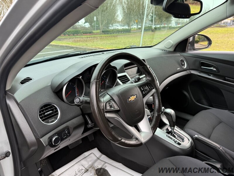 2014 Chevrolet Cruze 1LT Auto 103K Miles 38-MPG   - Photo 13 - Hillsboro, OR 97123