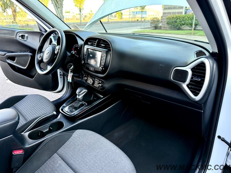 2020 Kia Soul S Automatic 1Owner Low 46k Miles 33MPG - Photo 2 - Hillsboro, OR 97123